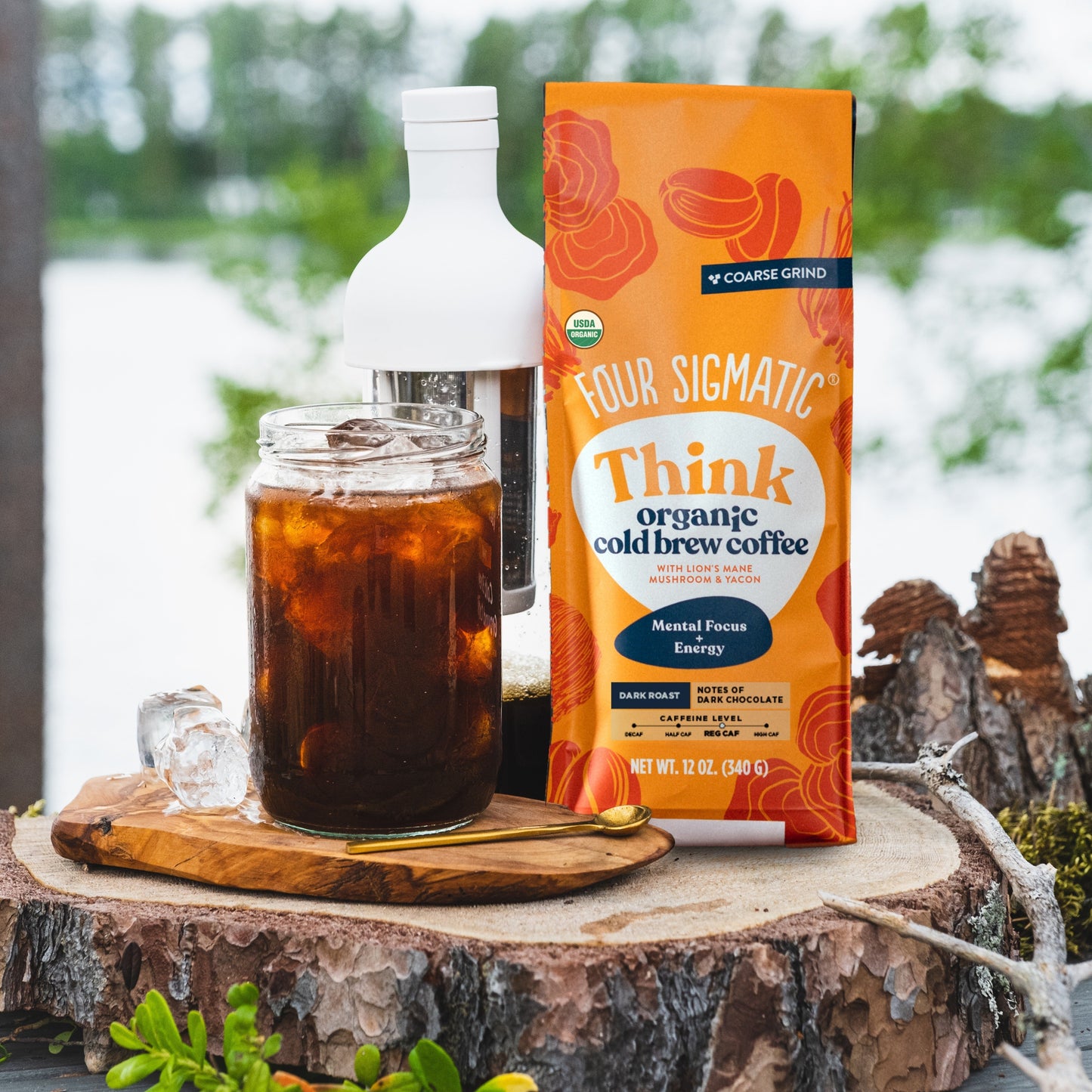 cold-brew-bottle-e0 Cold_Brew_Lifestyle_Photos_Outdoor_2024.jpg
